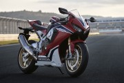 Honda CBR1000RR Fireblad [.]