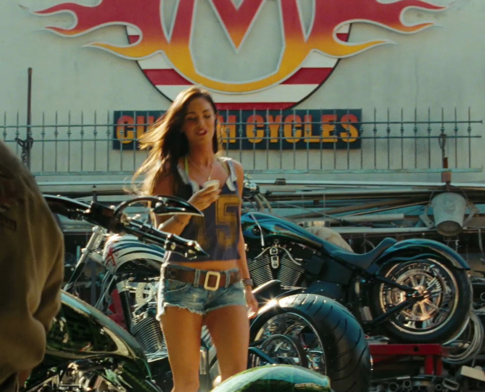 Venta de la moto Custom Chopper de Transformers 2, con Megan Fox.