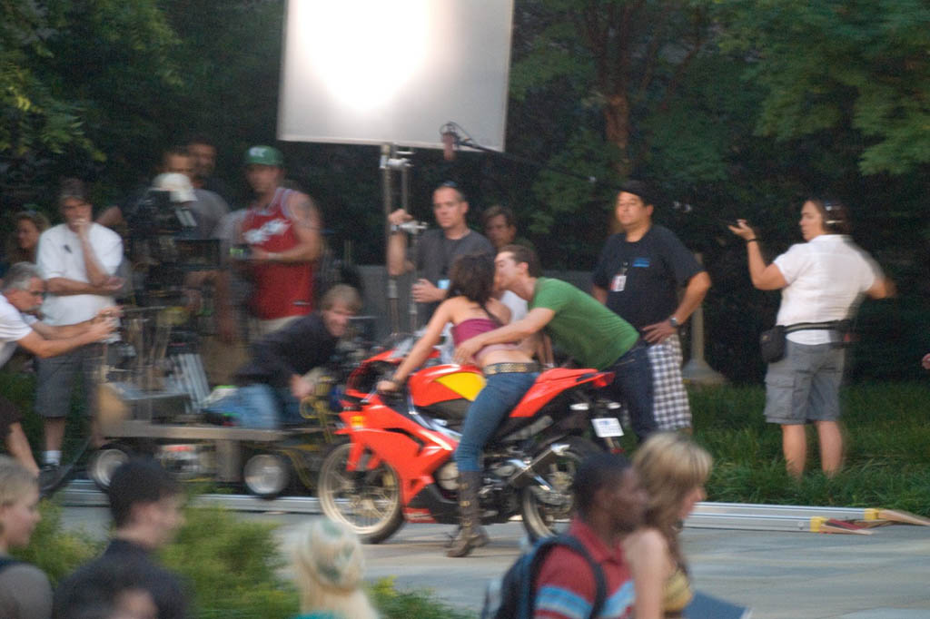Transformer mit Megan Fox und Shia LaBeouf auf Aprlia RS125