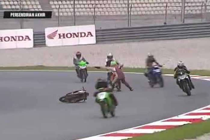 2011 Malaysia Cub GP Cra [.]