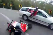 Crash in den Gegenverkehr