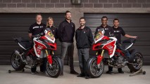 Foto der Ducati 1260 Pikes Peak und Piloten