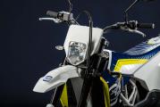 Husqvarna 701 Supermoto  [.]