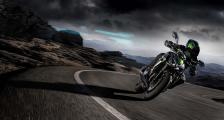 Kawasaki Z1000 in Action