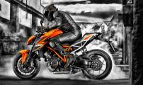 KTM 1290 Super Duke Acti [.]