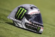 Lorenzo Shark Helmdesign [.]