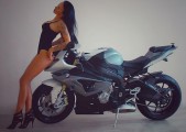 Monika und BMW ihre S100 [.]