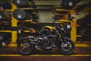 MV Agusta Dragster 800 R [.]