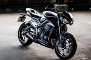 Triumph Street Triple 20 [.]