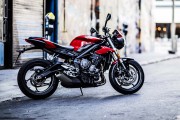 Triumph Street Triple 20 [.]