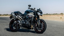 Triumph Street Triple S  [.]