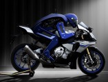 Yamaha MOTOBOT auf YZF-R [.]