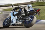 Yamaha YZF-R1 Action on  [.]