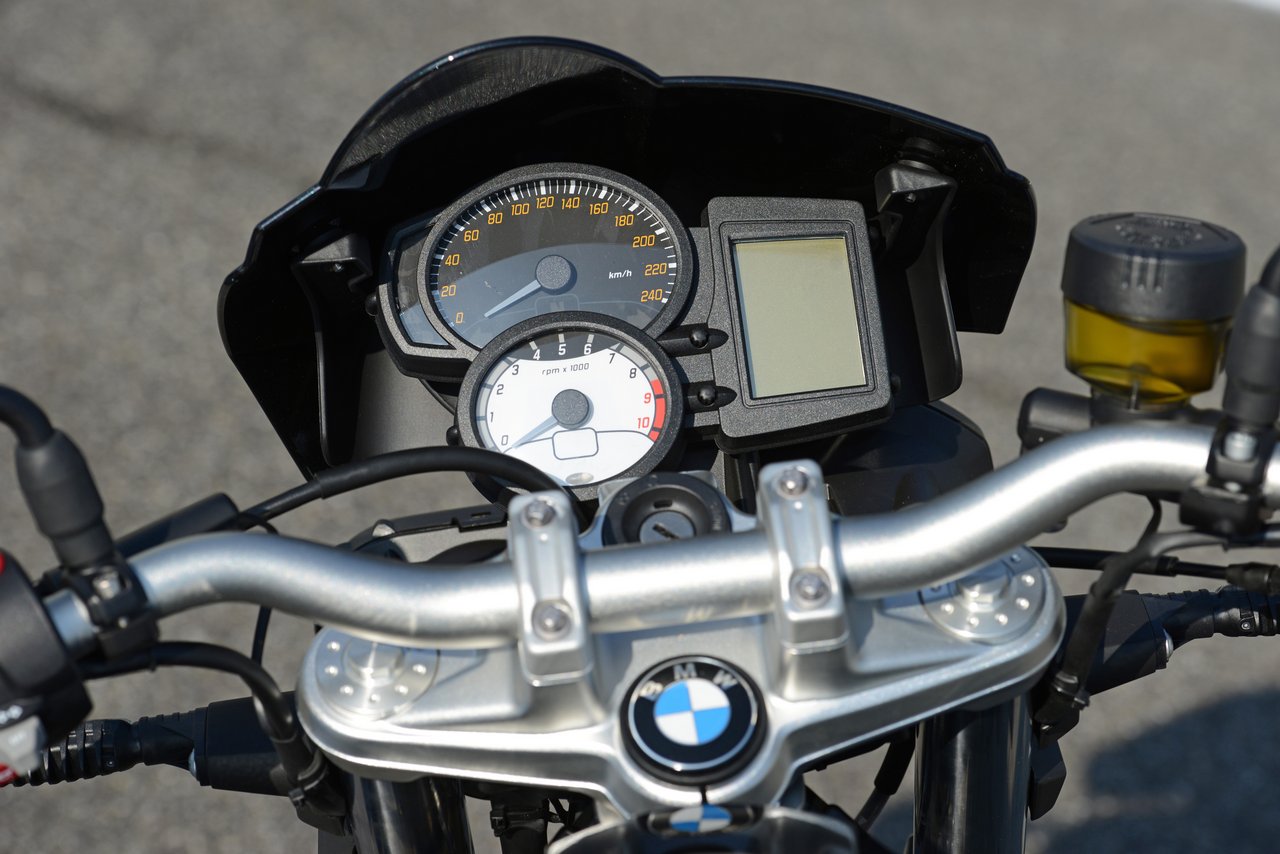 2012 BMW F800R in Saphirschwarz für Italien