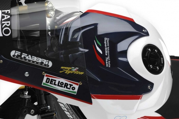 2011 BMW WSBK Italien Team - Badovini