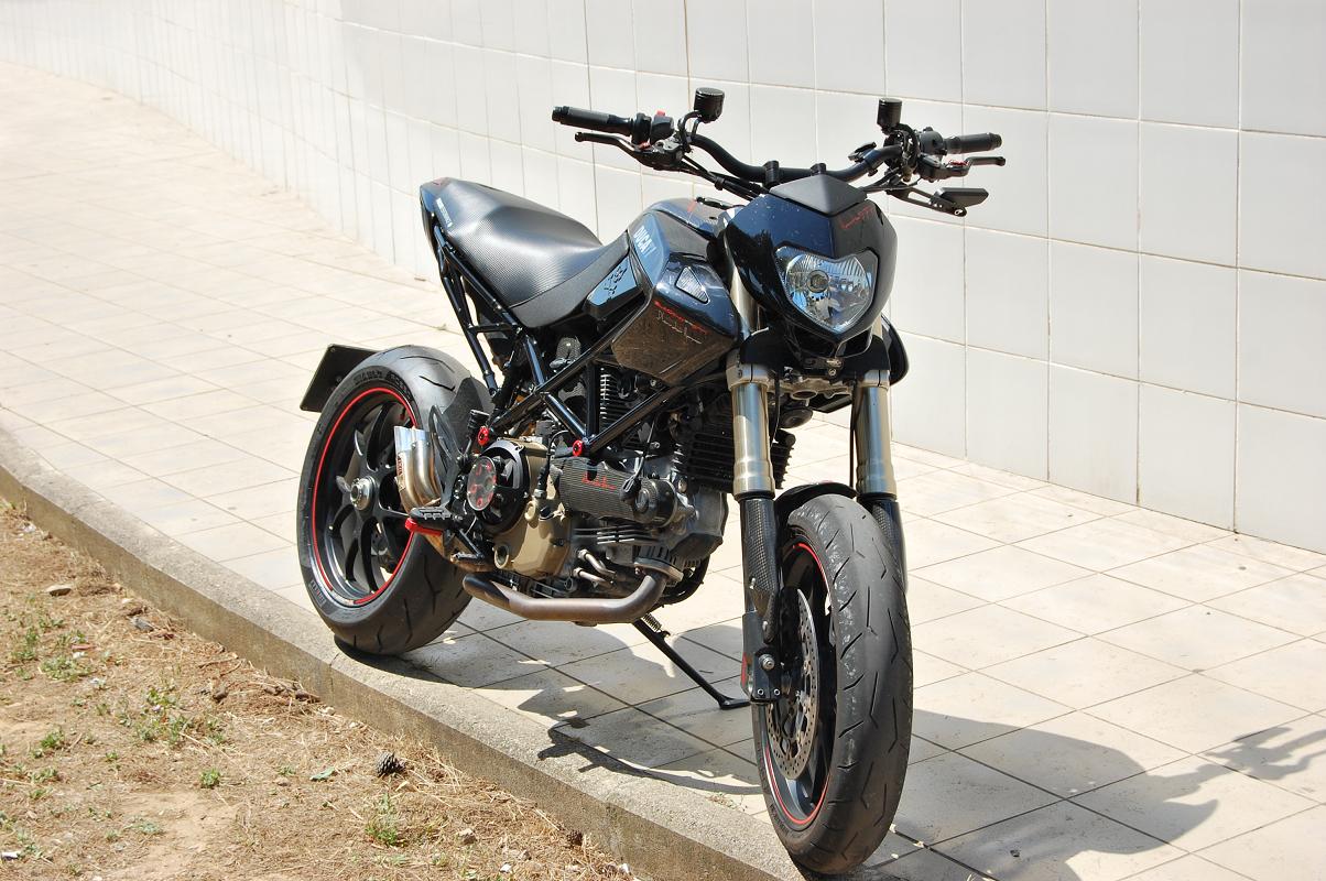 2011 Hypermotard Nero Special Black