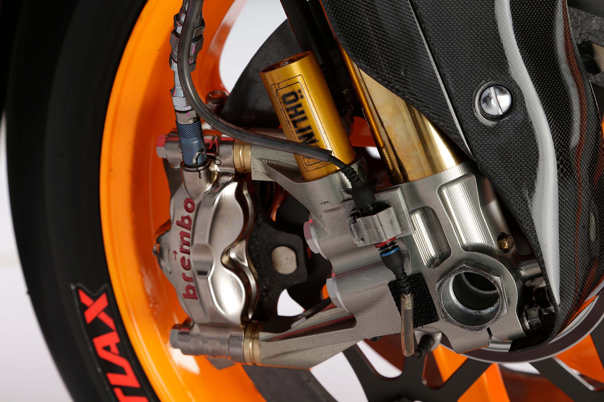 2013_honda_rc213v_08.jpg