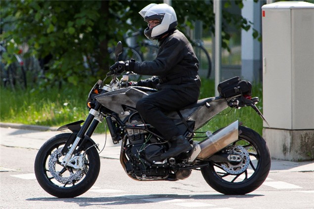 Husqvarna 900 Spy