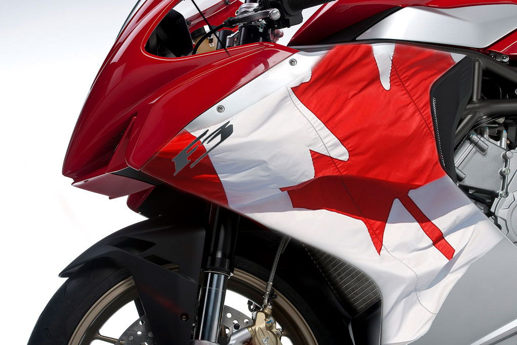 MV Agusta mit Kanada Flagge