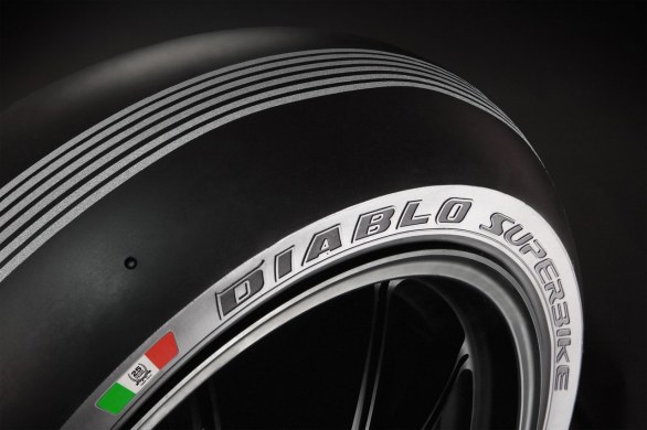 Pirelli Sonderreifen für 25 Jahre SBK in Monza
