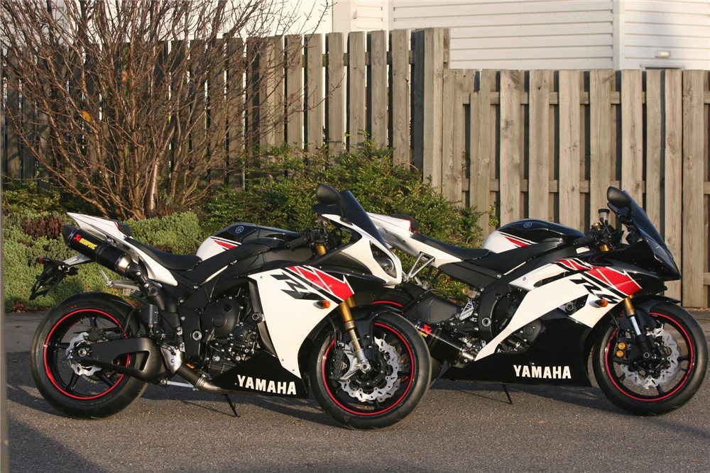 2011 Yamaha Öhlins Special Edition R6 und R1