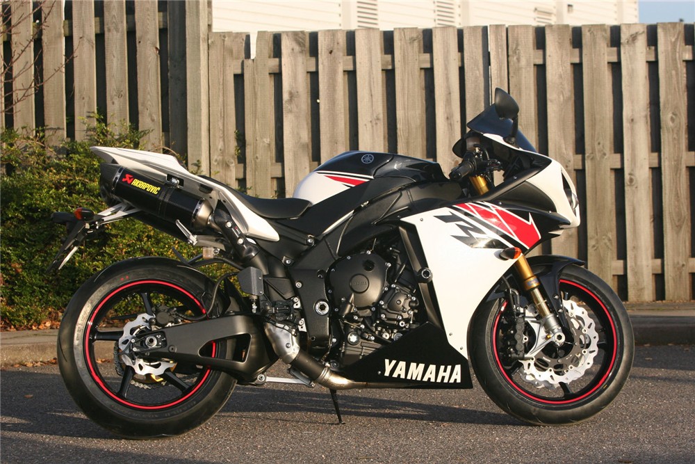 2011 Yamaha Öhlins Special Edition R6 und R1