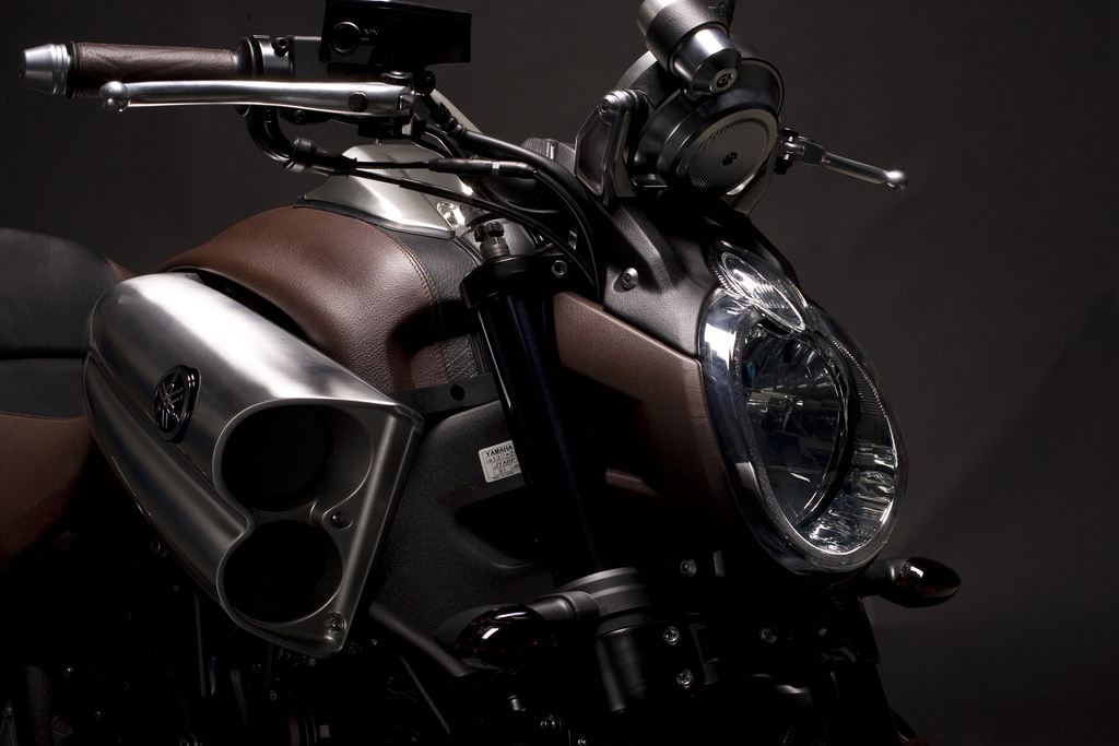 Yamaha VMax mit Lederbezug