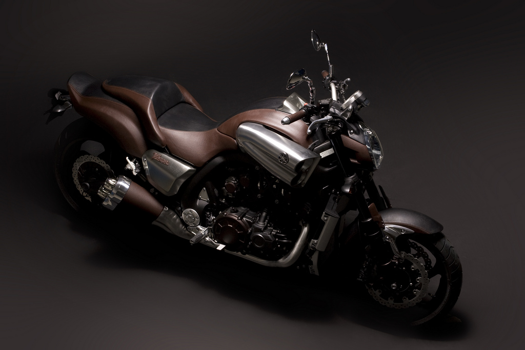 Yamaha VMax mit Lederbezug