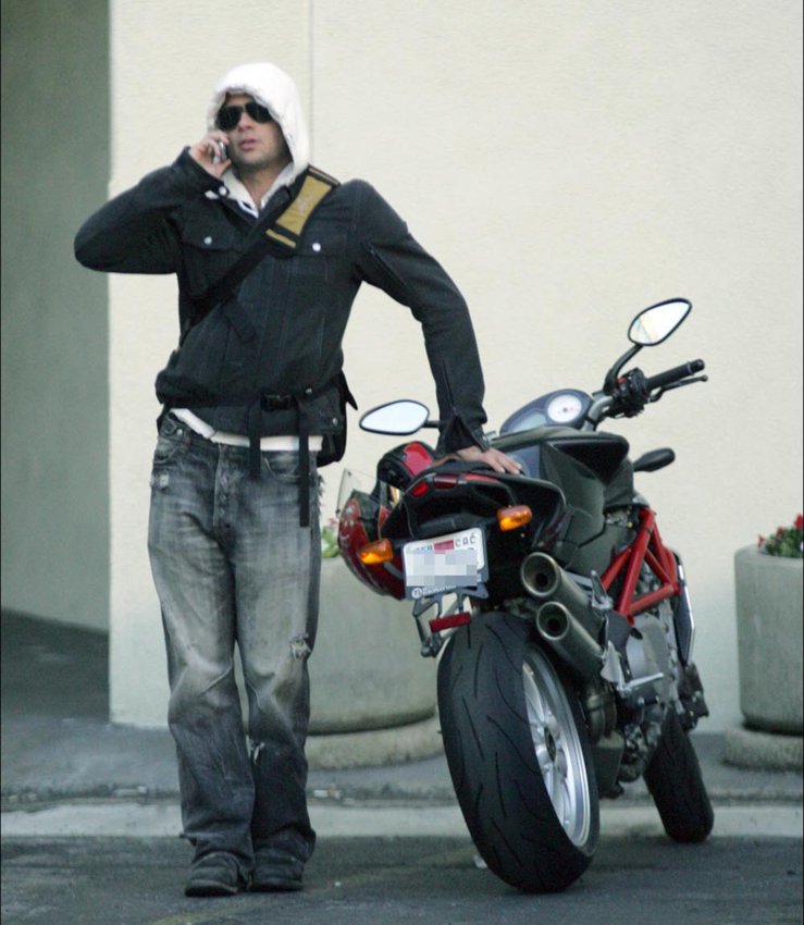Brad Pitt mit Ducati