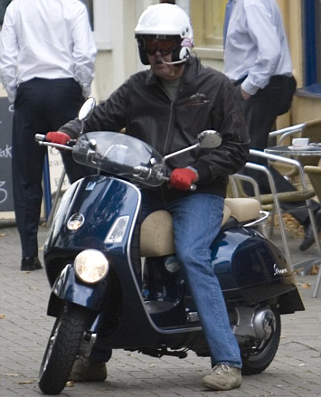 Jeremy Clarkson Vespa GTV