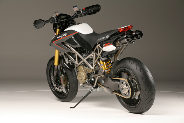 NCR Leggera Hypermotard