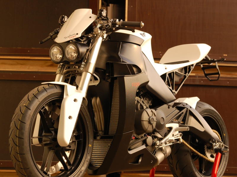 Pegasus Race Team mit EBR-1190 Typhon