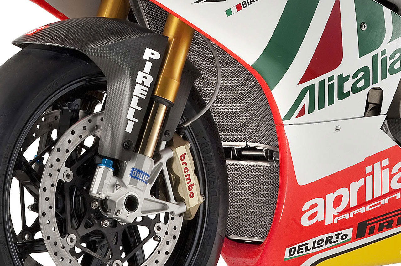 Aprilia RSV4 Max Biaggi Replica