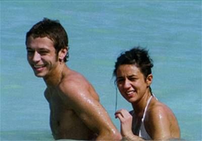 Valentino Rossi mit neuer Freundin Valentino Rossi mit Marwa Klebi