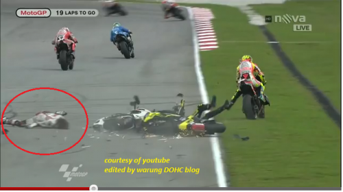 2011 Horror Crash in Sepang Marco Simoncelli Colin Edwards Valentino Rossi