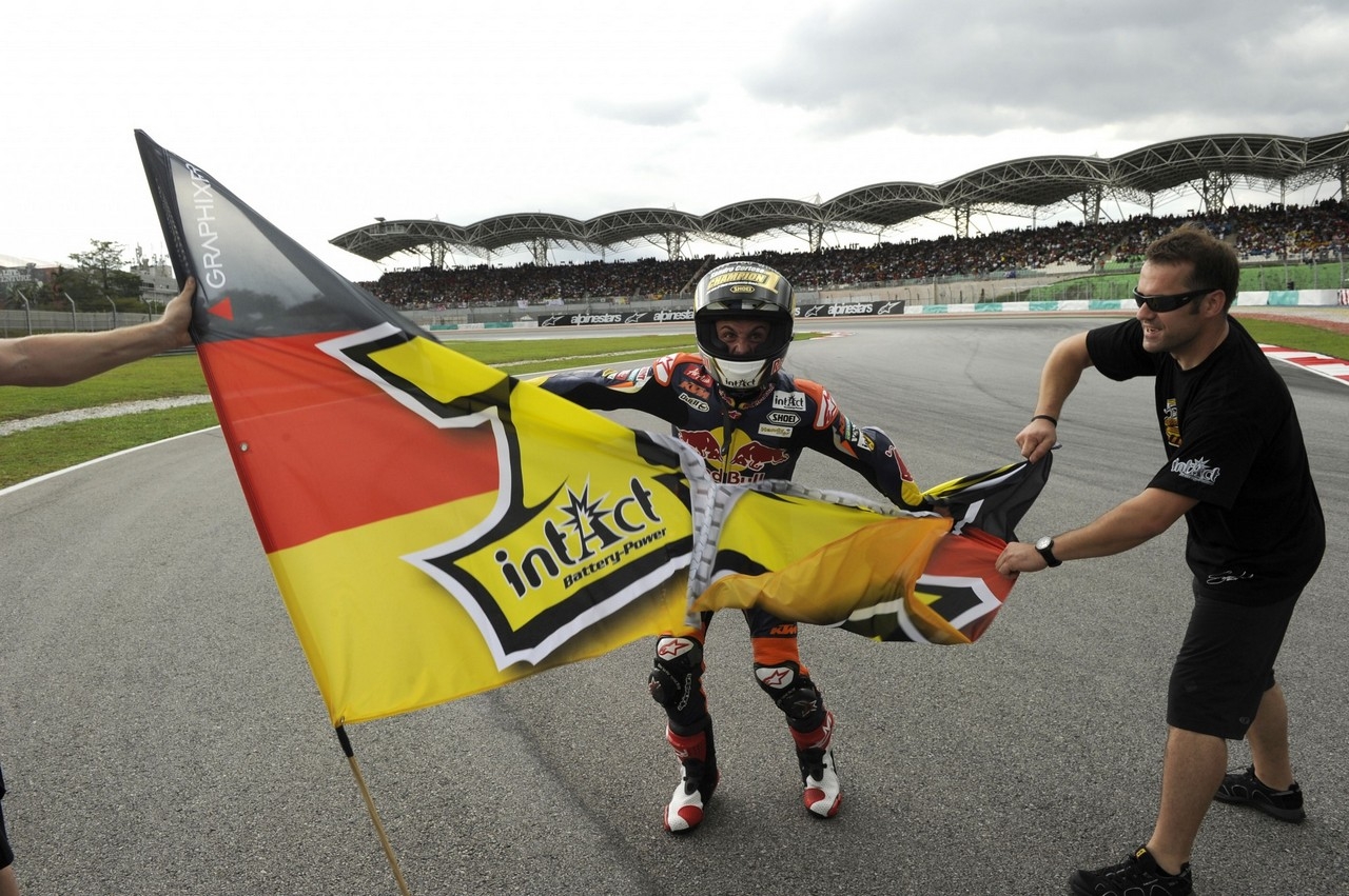 Sandro Cortese ist Moto3 Weltmeister
