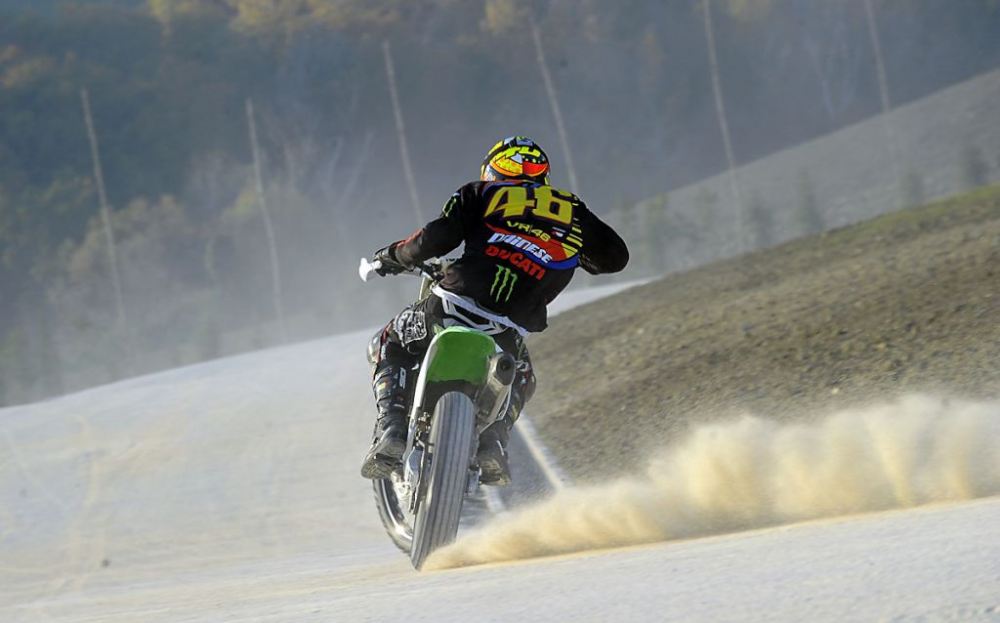 Valentino Rossi mit Freunden auf Ranch Biscia