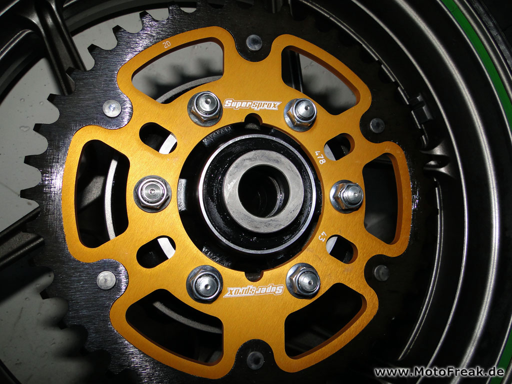 Kawasaki ZX-6R Kettenrad tauschen