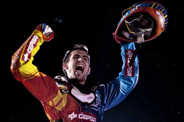 Red Bull X-Fighter Danny Torres gewinnt in Dubai